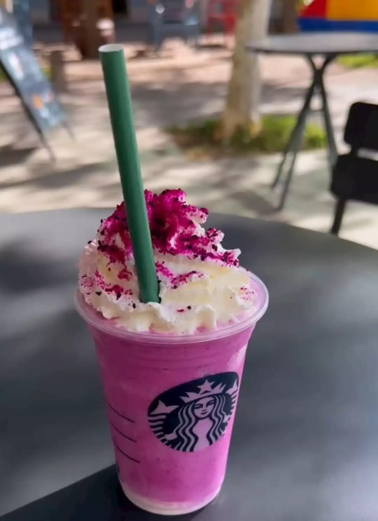 Clientes criam bebida 'da Barbie' em Starbucks. Veja como fazer