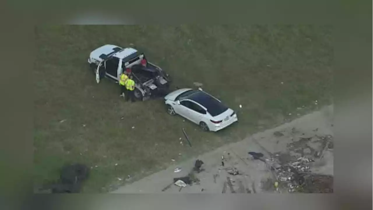 Driver chases another vehicle on Highway 90 leading to crash in NE Harris County