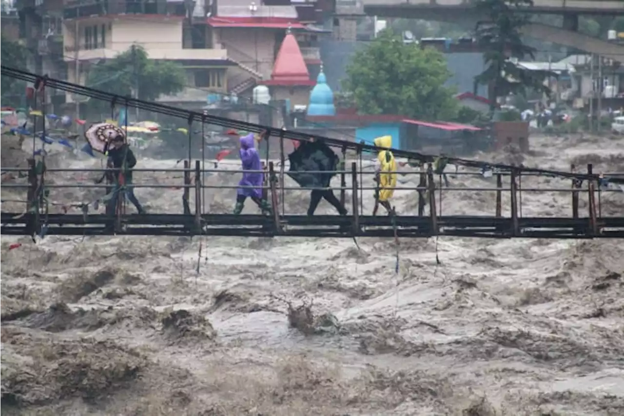 Deadly flooding is hitting several countries at once. Scientists say this will only be more common