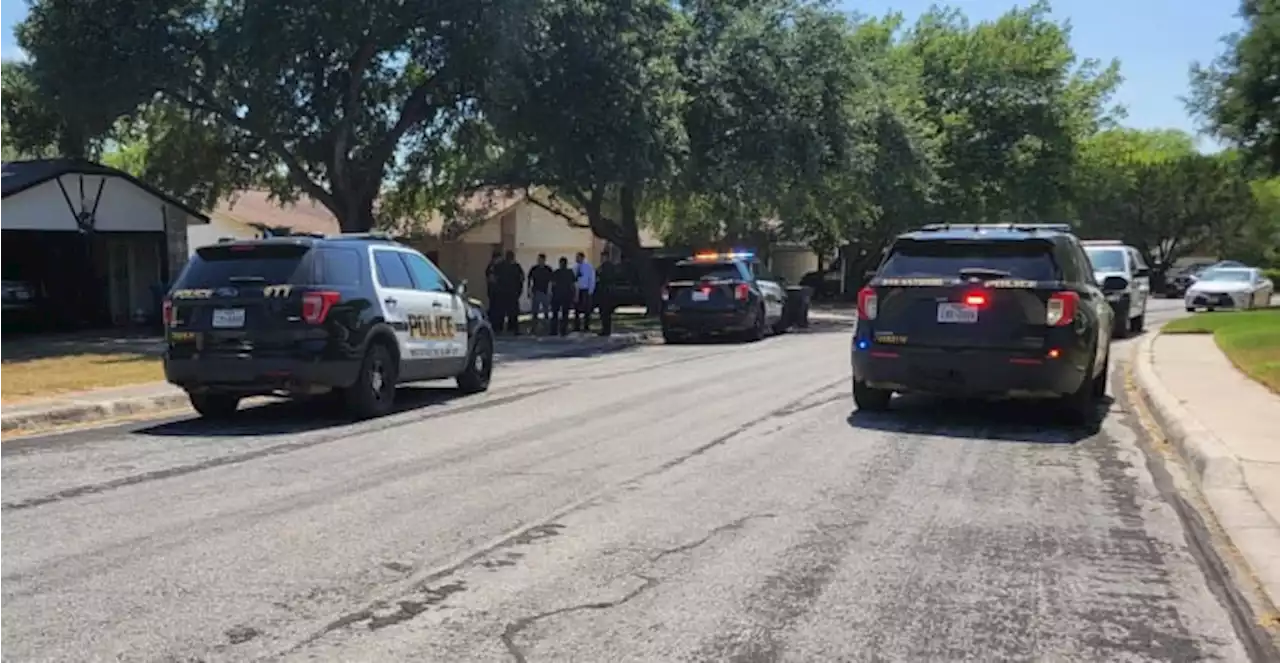 Teen critically injured in shooting at far West Side home, SAPD says