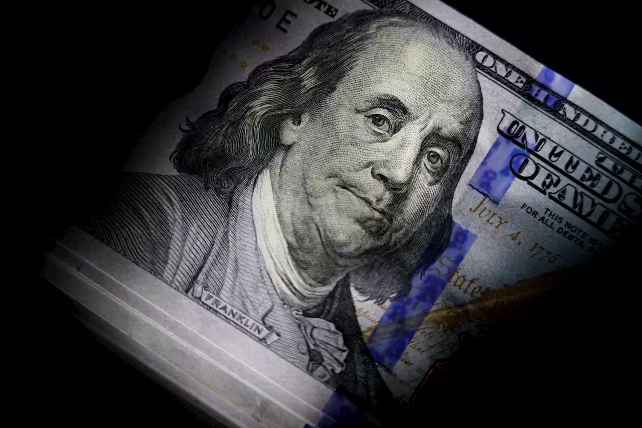 Dólar hoy: el blue sube, alcanza un nuevo récord nominal y queda al borde de los $500