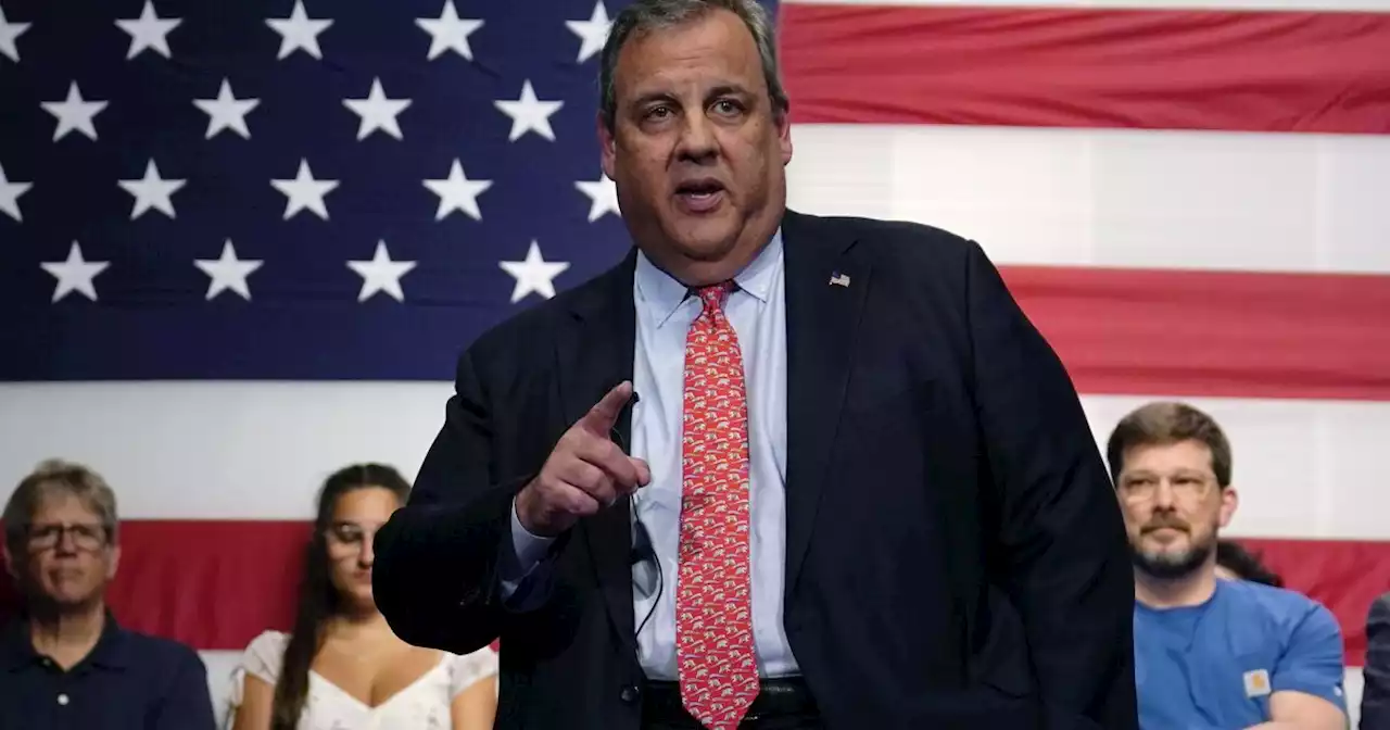 Column: Sorry, Democrats — Chris Christie's attacks on Trump don't make him a moderate