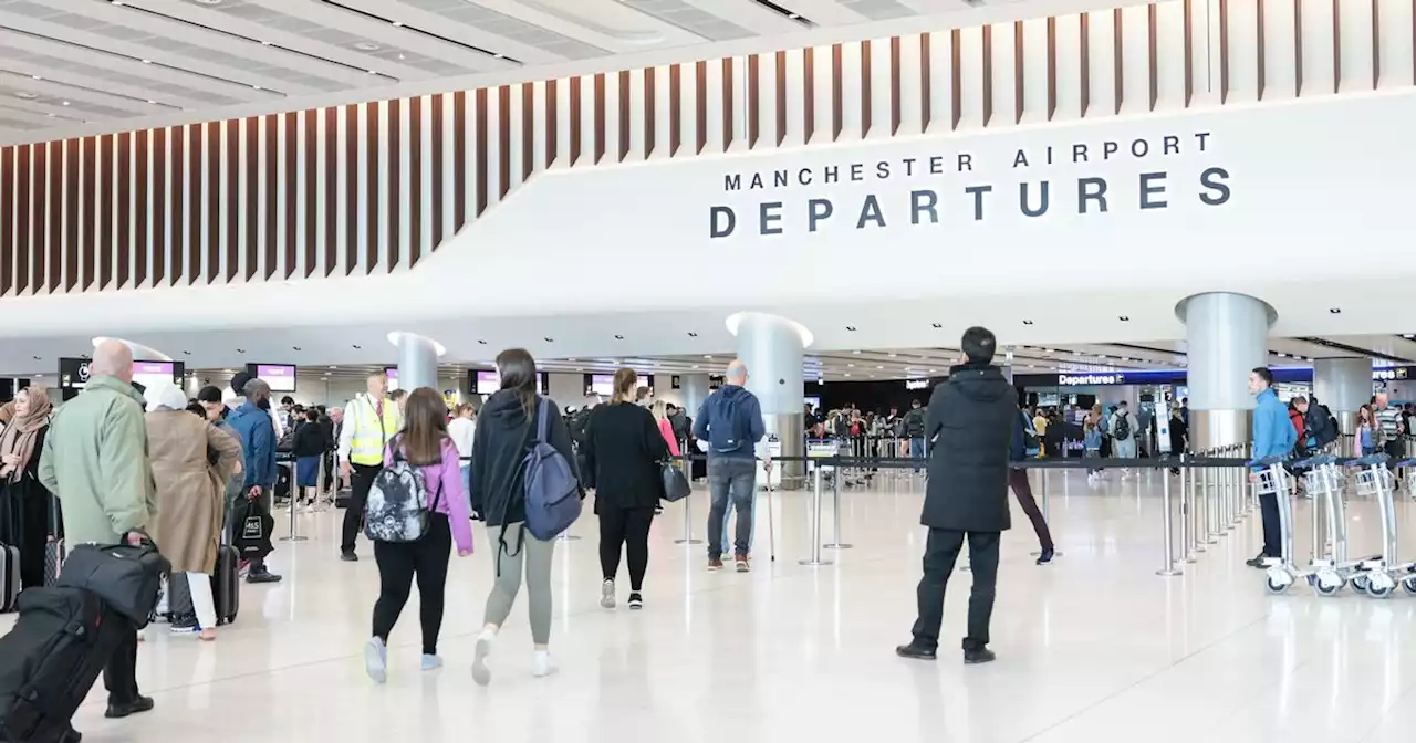 Manchester Airport hit by 'baggage issue' as passengers left without luggage