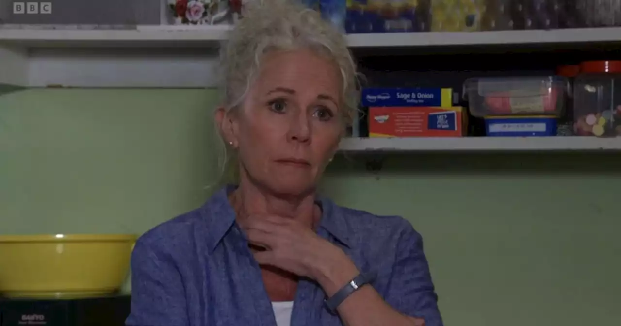 Eastenders return divides viewers as fans hail 'perfect' performance