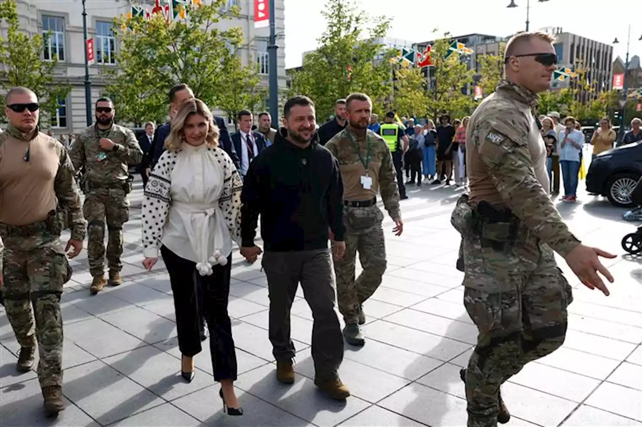 Zelensky diz ser absurdo que NATO não tenha data para adesão da Ucrânia