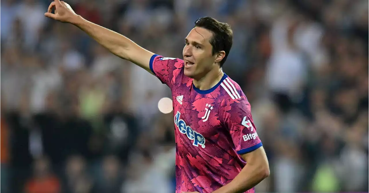 Juve, super offerta dalla Premier per Chiesa. E il Psg punta Vlahovic