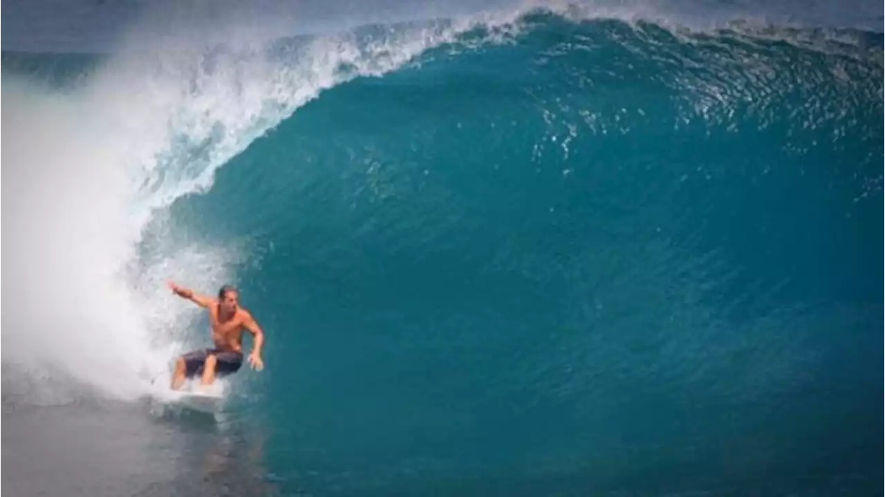 Peselancar Terkenal Asal AS Tewas saat Surfing di Mentawai