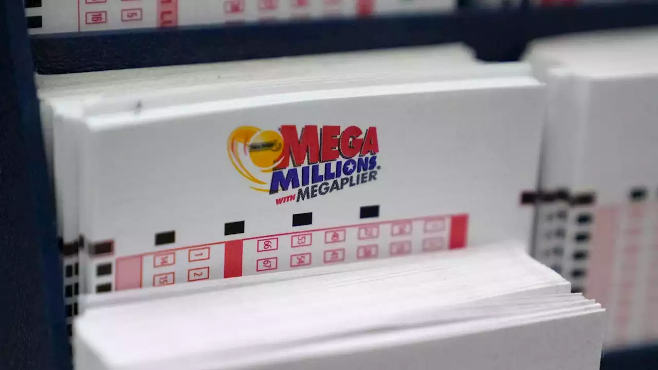 Mega Millions jackpot grows to $560M after winning numbers drawing yields no winner