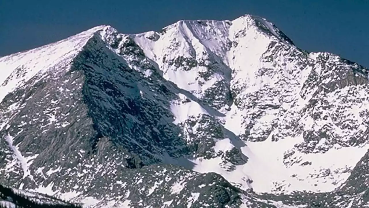 Muere una escaladora solitaria después de caer cientos de metros desde una cresta en el Parque Nacional de las Montañas Rocosas de Colorado