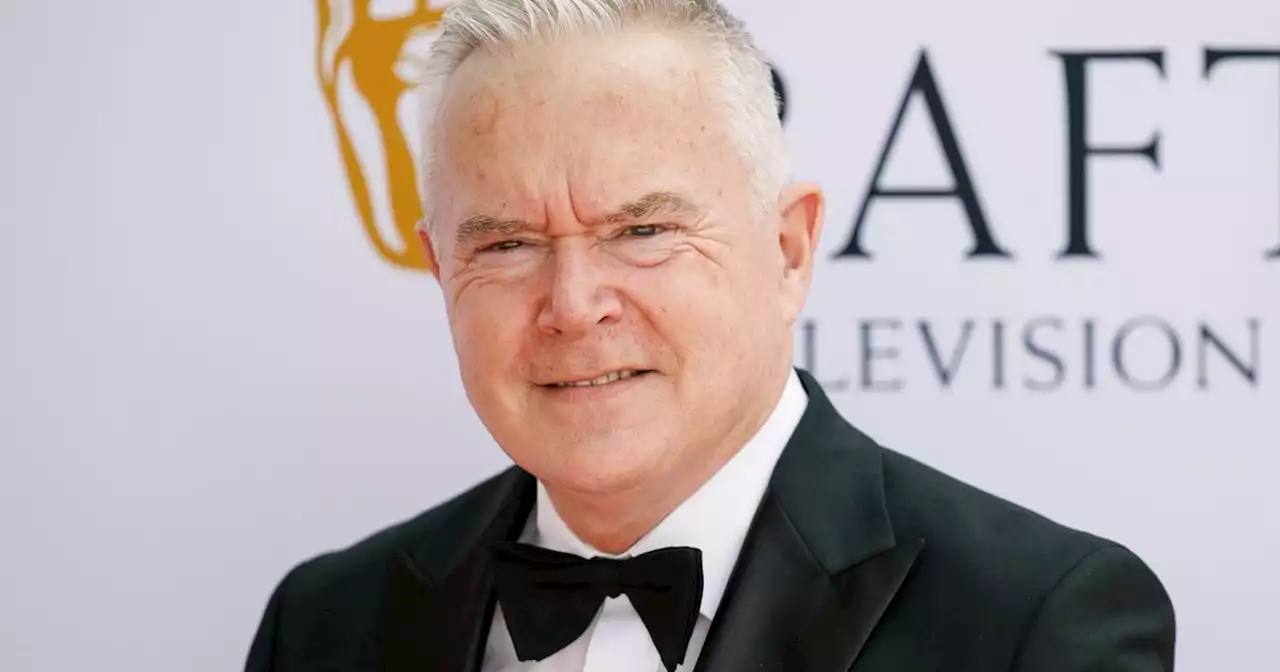 Stars gather to support Huw Edwards after controversial revelation