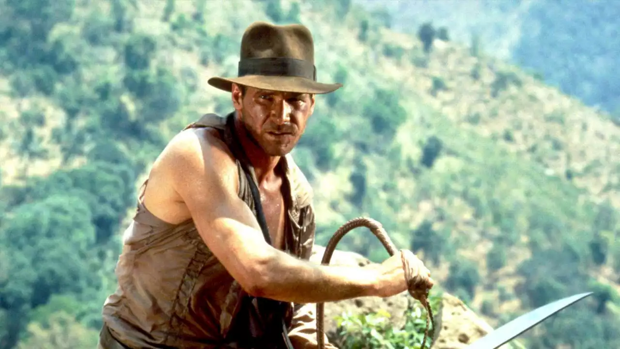 'Was mache ich mit einer verfickten Peitsche?' Diese (und eine noch VIEL wichtigere) Frage stellte Harrison Ford zum Kult-Kostüm von Indiana Jones