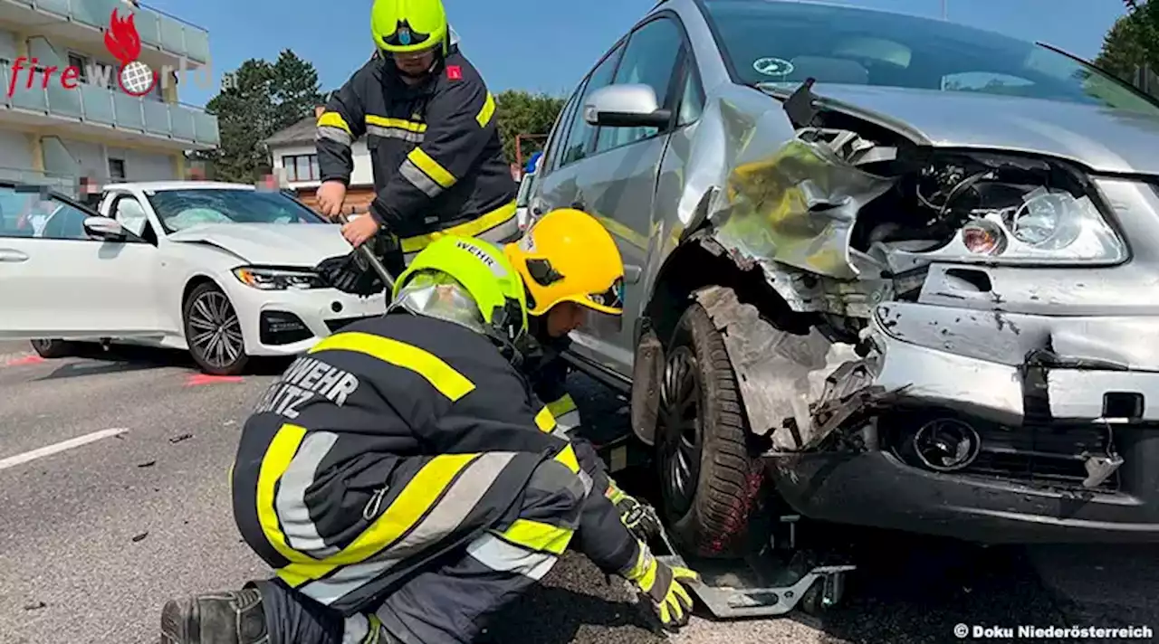 Nö: Zwei Personen bei Unfall auf der B1 verletzt