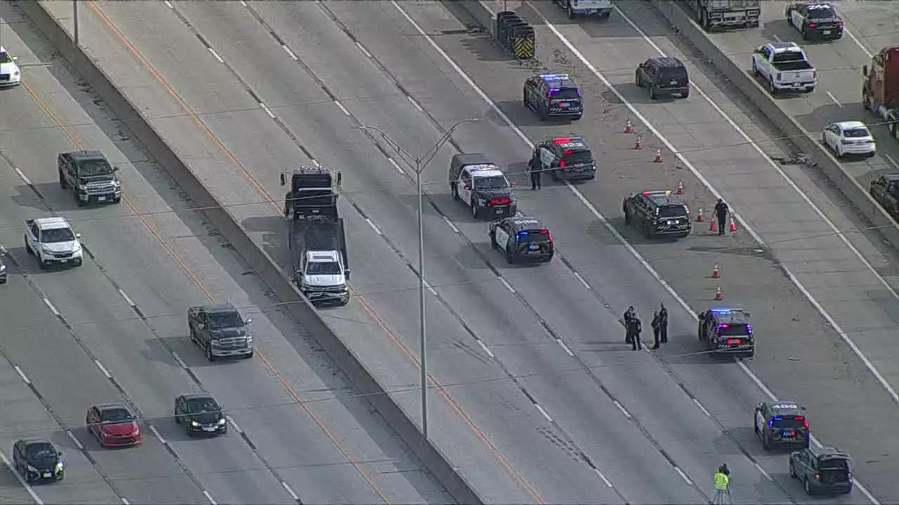 Fort Worth road rage shooting injures driver on I-35W, police say