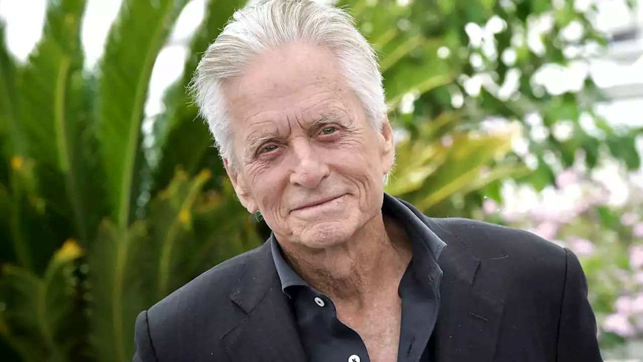 Michael Douglas and Catherine Zeta-Jones pose for candid beach selfie