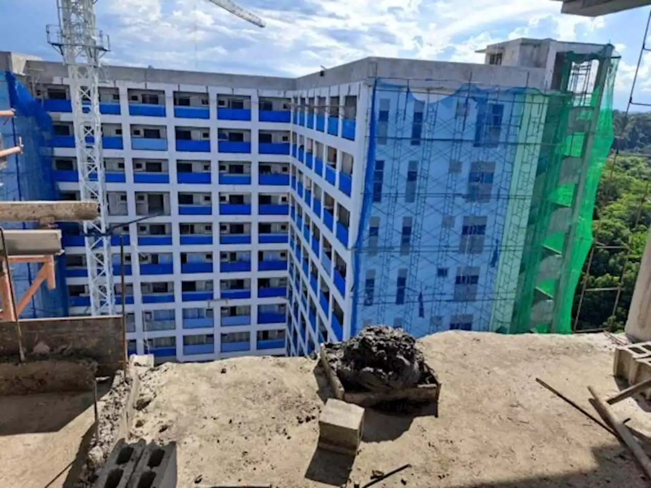 2 construction workers fall to their deaths from Davao condo