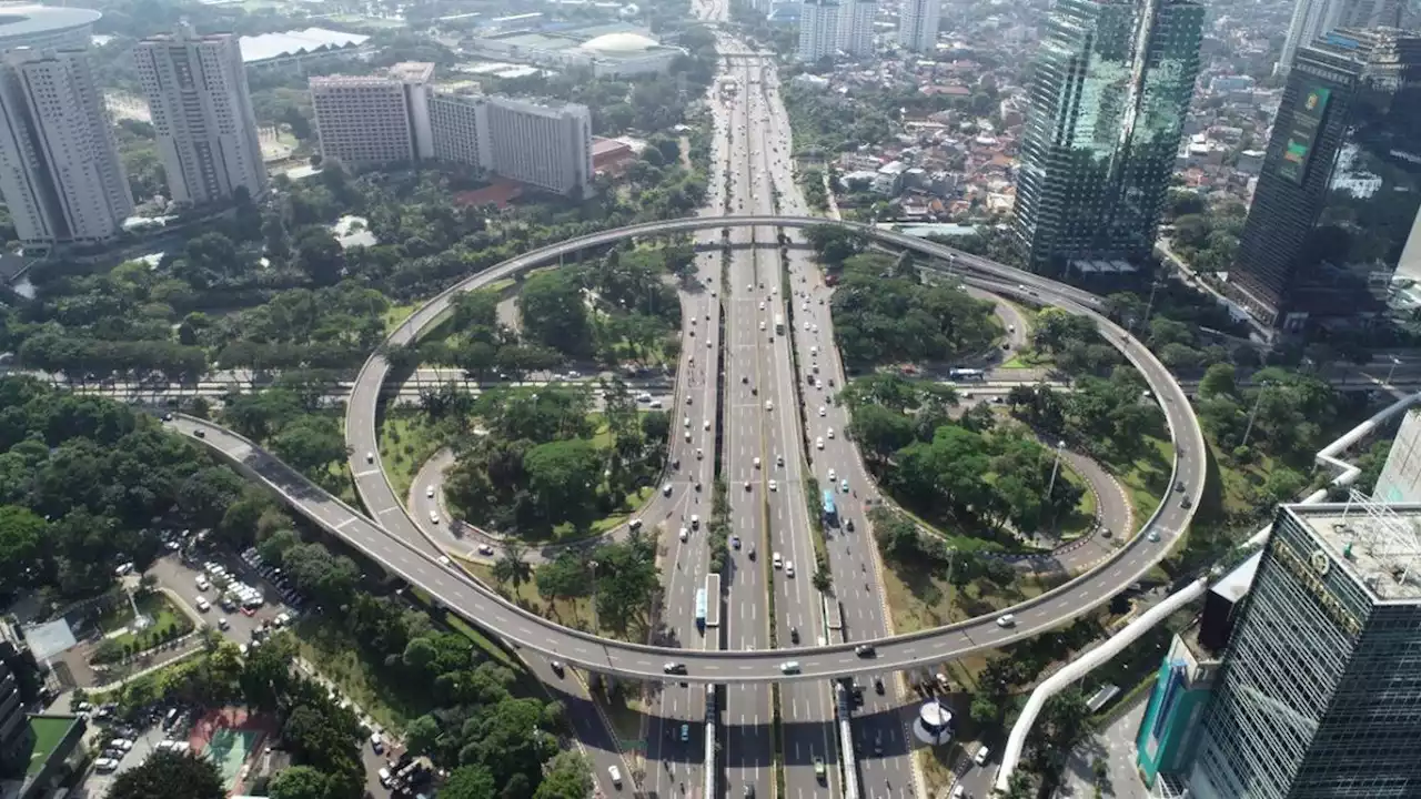 Pengemudi Mobil Ditemukan Meninggal di Simpang Susun Semanggi, Begini Kronologinya