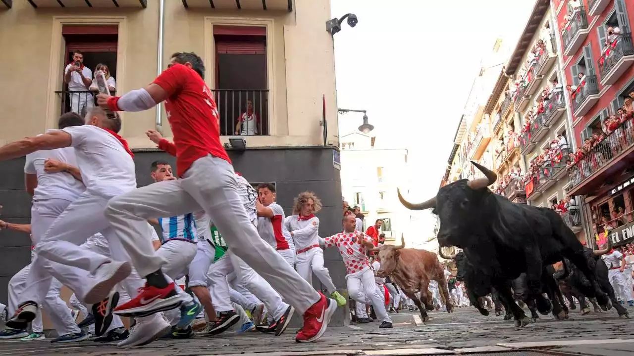 FOTOS Y VIDEO: El sexto encierro de los Sanfermines concluye con carreras bonitas y rápidas | Minuto30