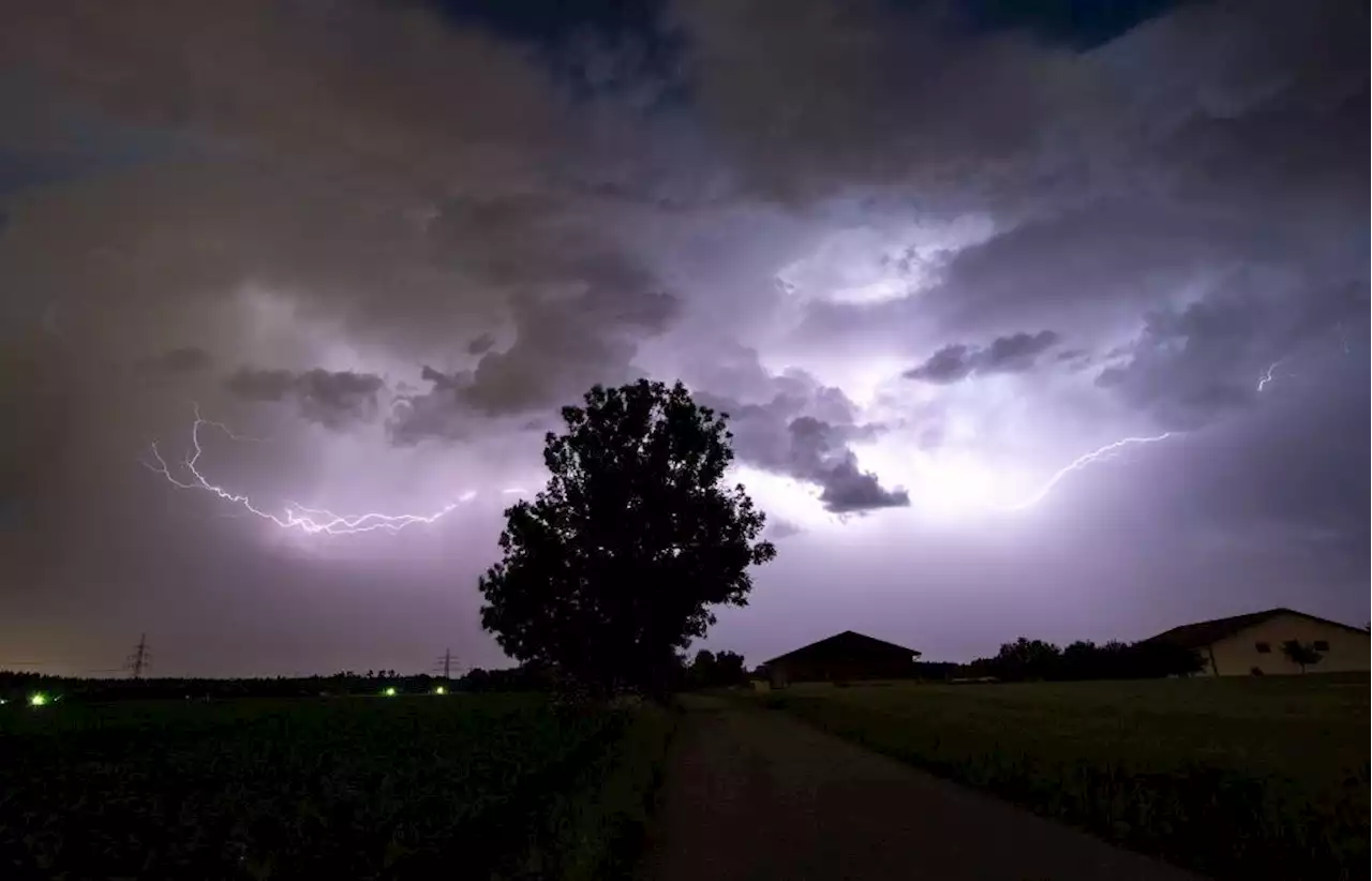 Wetterdienst warnt vor starkem Gewitter in mehreren Landkreisen