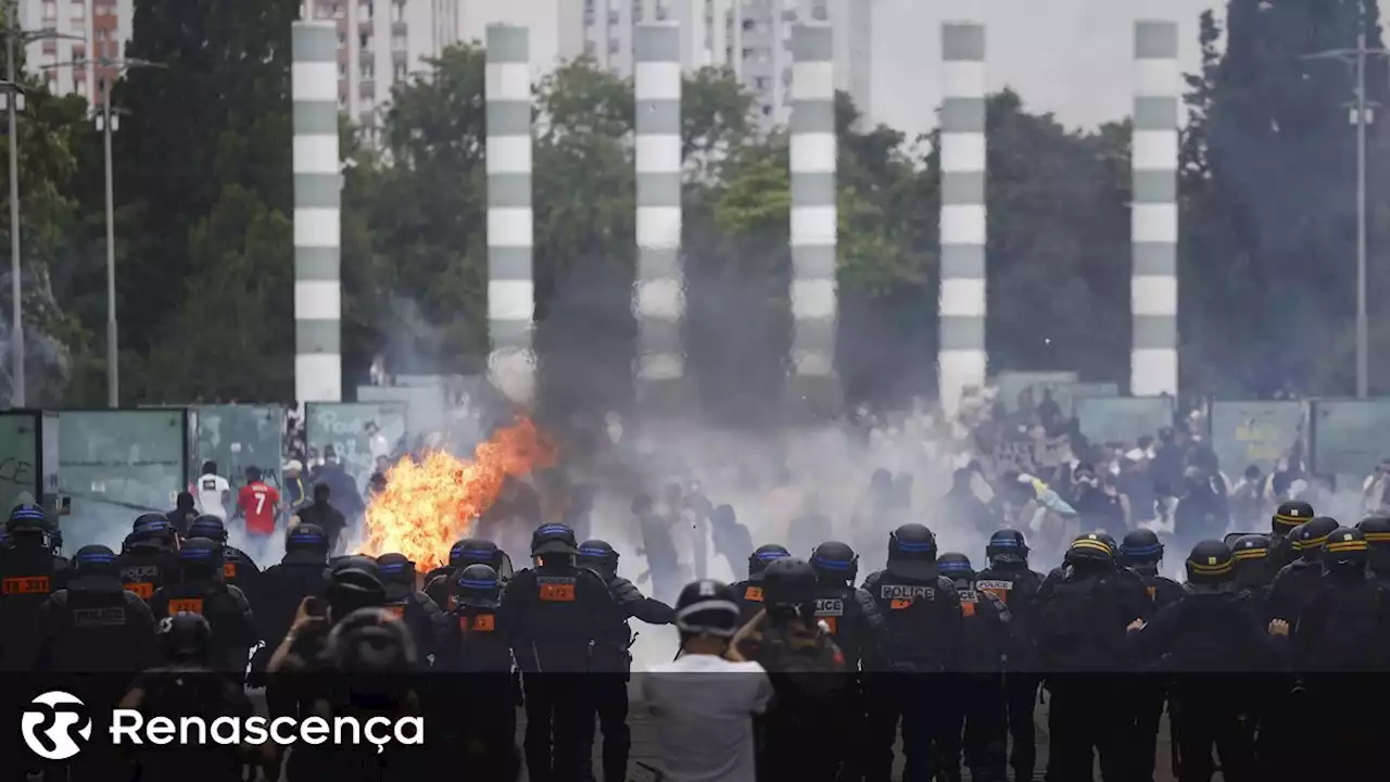 França mobiliza 45 mil agentes da polícia para o Dia da Bastilha - Renascença