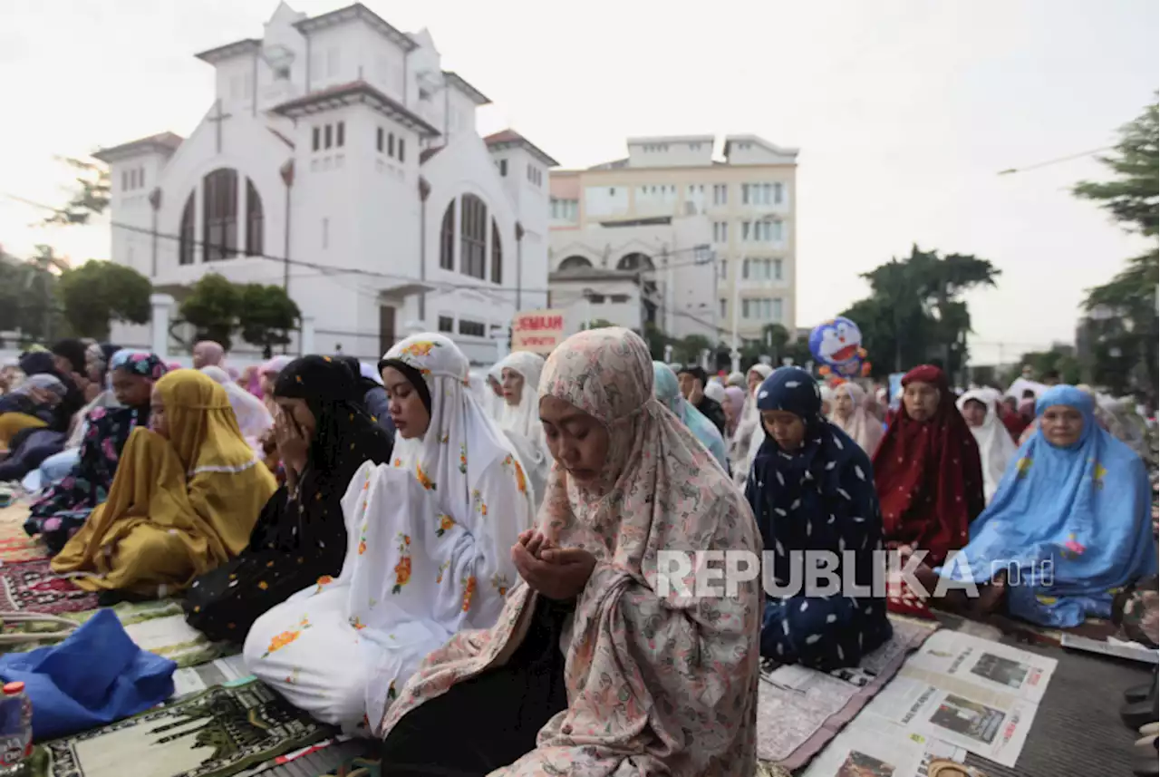 Jelang Tahun Baru Hijriyah, 3 Esensi Makna Hijrah Ini Perlu Direnungkan |Republika Online