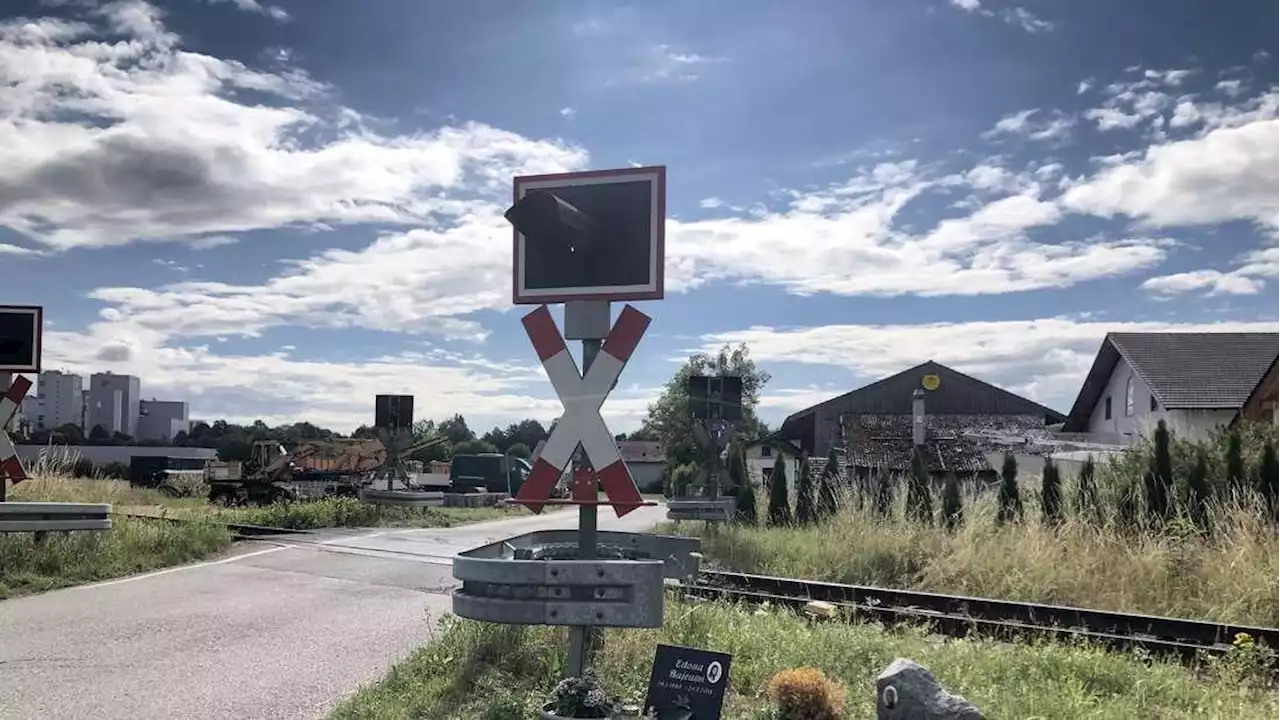 Bahnübergang Viehhausen: Grundstücks-Eigentümer Peter Bubb wehrt sich gegen Vorwürfe