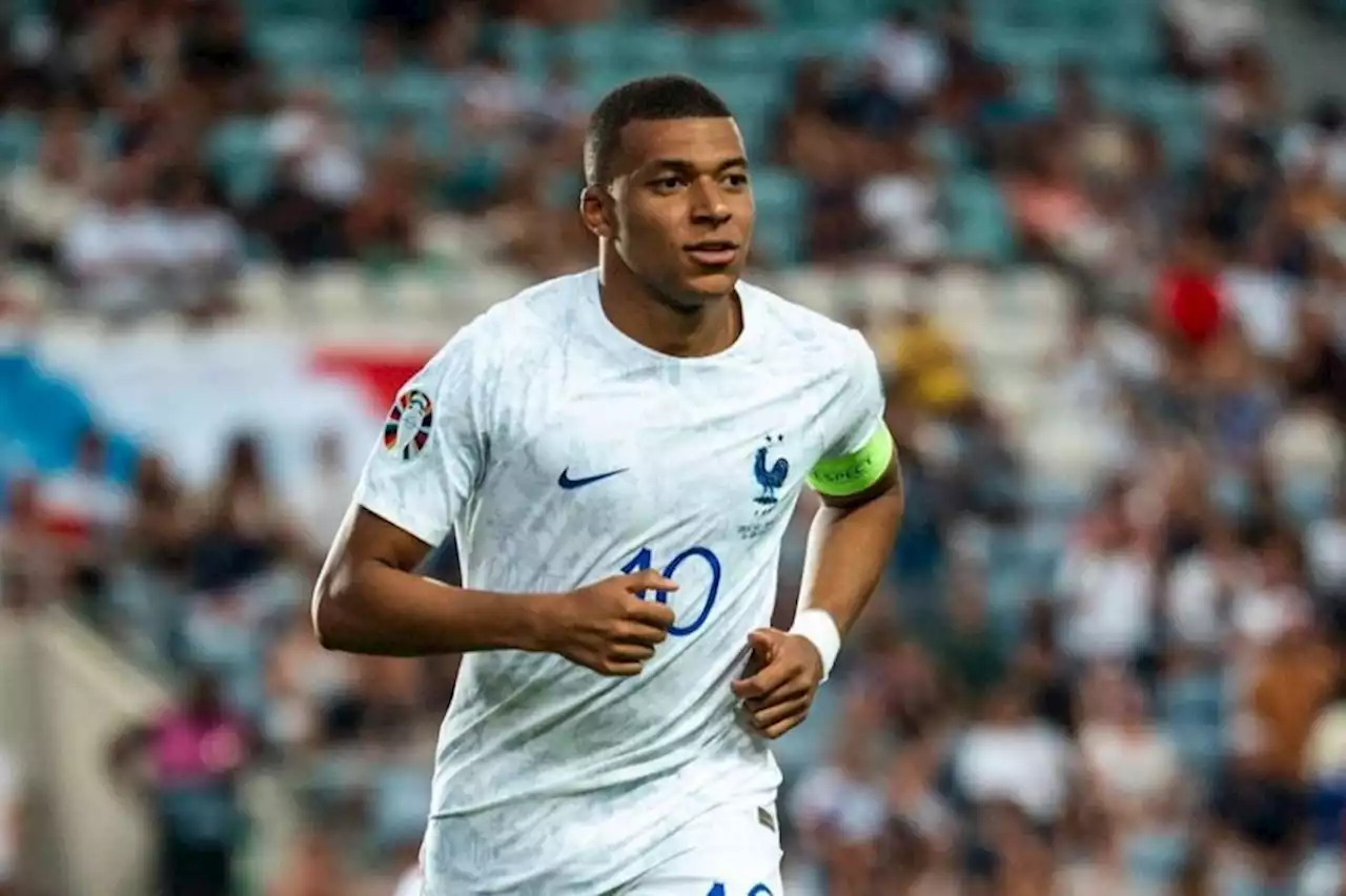 Kehilangan Kylian Mbappe, PSG Serius Dekati Penyerang Juventus