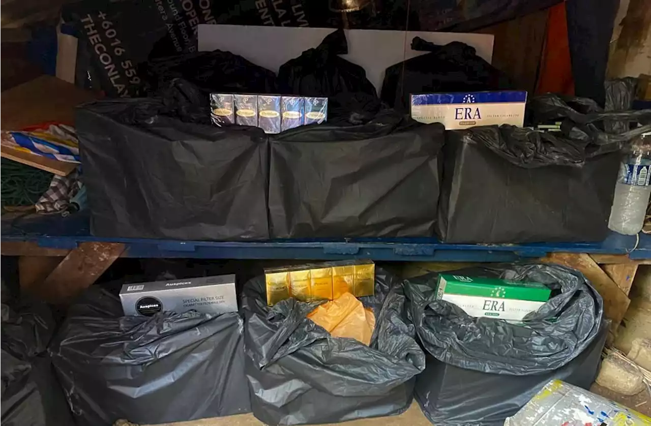 Marine cops seize over RM100,000 in contraband, cooking oil