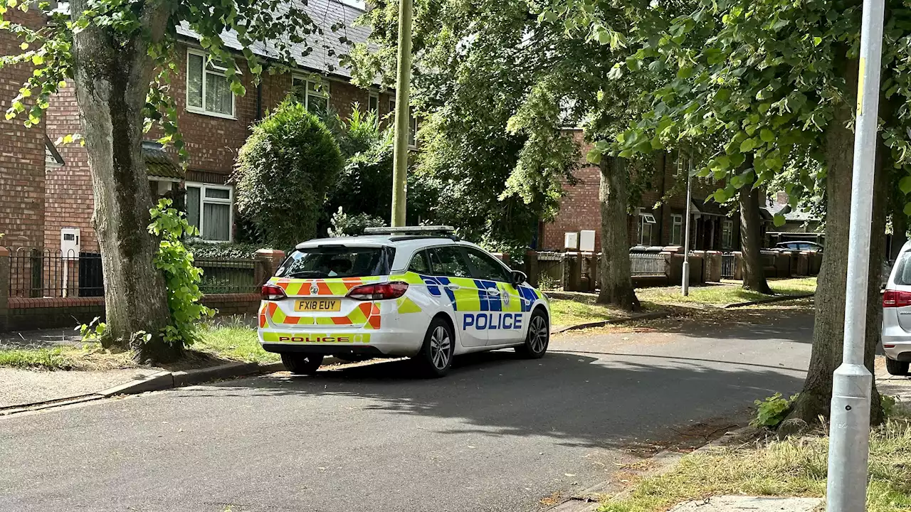 Police remain on Lincoln street which was ‘locked down’