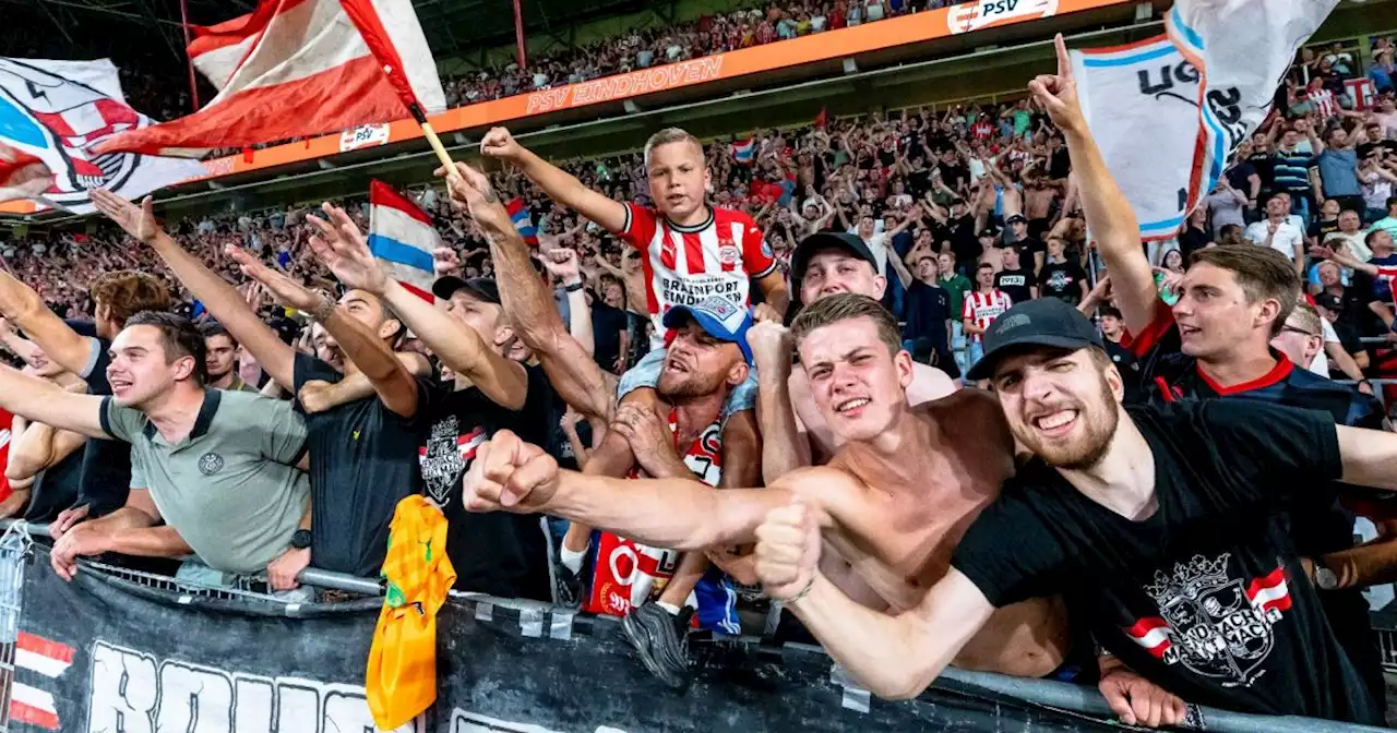 PSV beloont talentvolle Bassey (16): 'Dumfries is een beetje hetzelfde type'