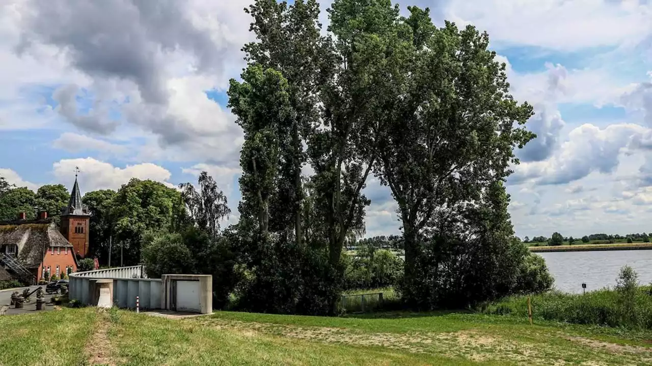 überschwemmt, verwüstet, ausgeplündert: die moorlose kirche