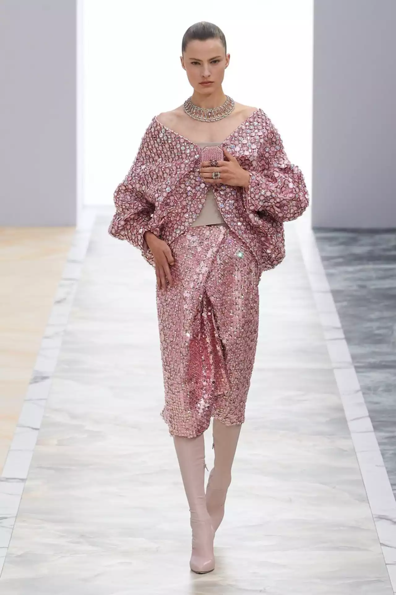 Couture Fall 2023 Trend: Shiny Metallics