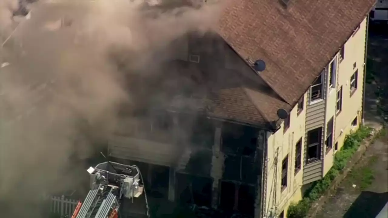 4 firefighters injured battling house fire in Passaic, NJ