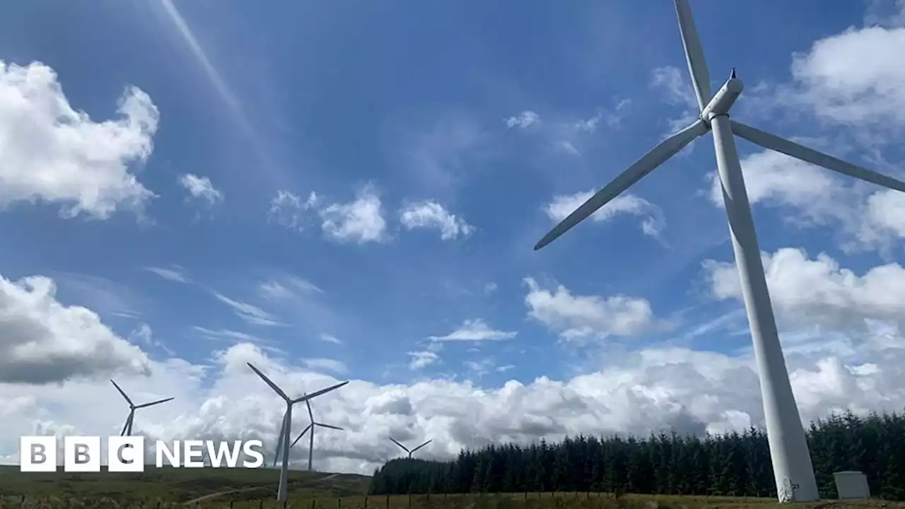 Hagshaw Hill: Turbines dismantled at Scotland's oldest wind farm