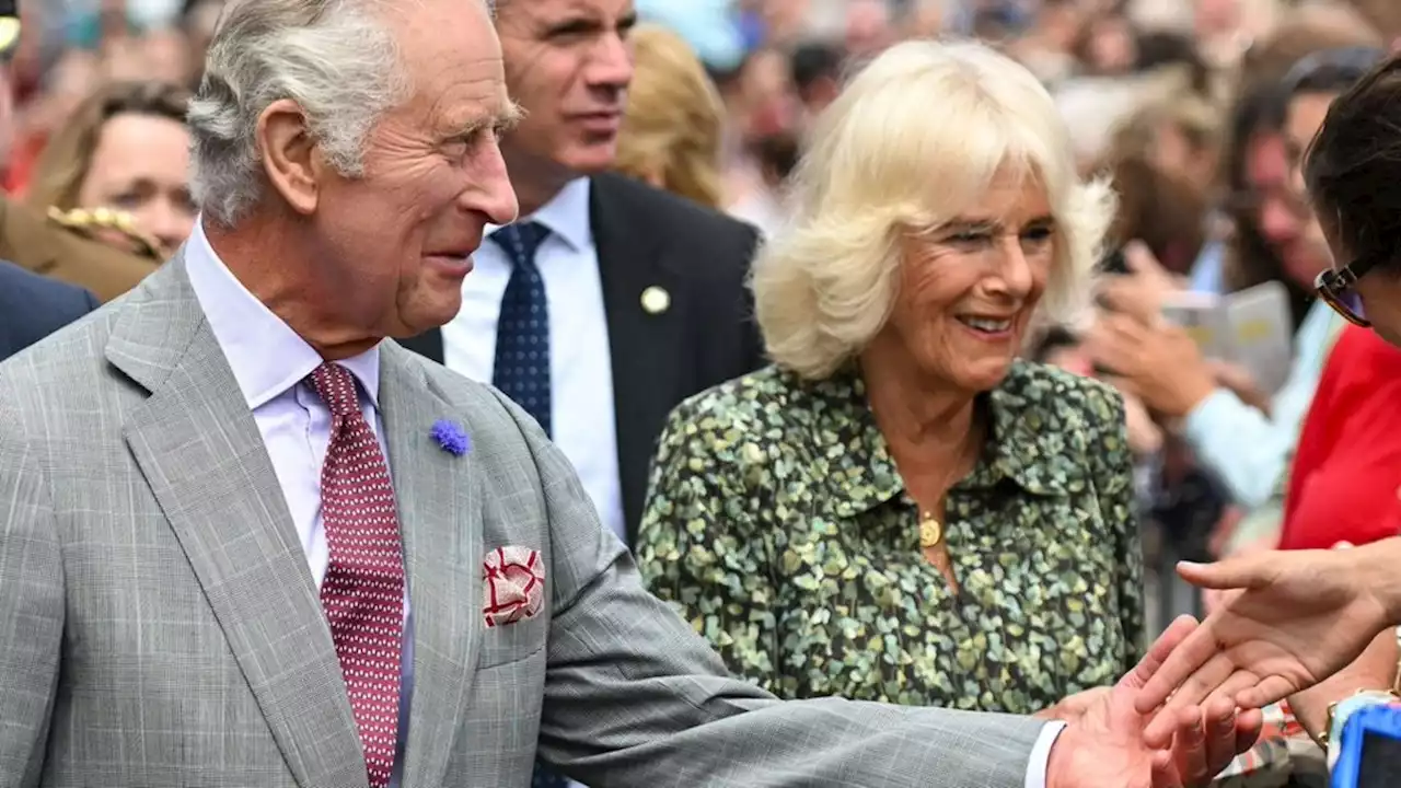 Charles und Camilla statten Cornwall einen Besuch ab