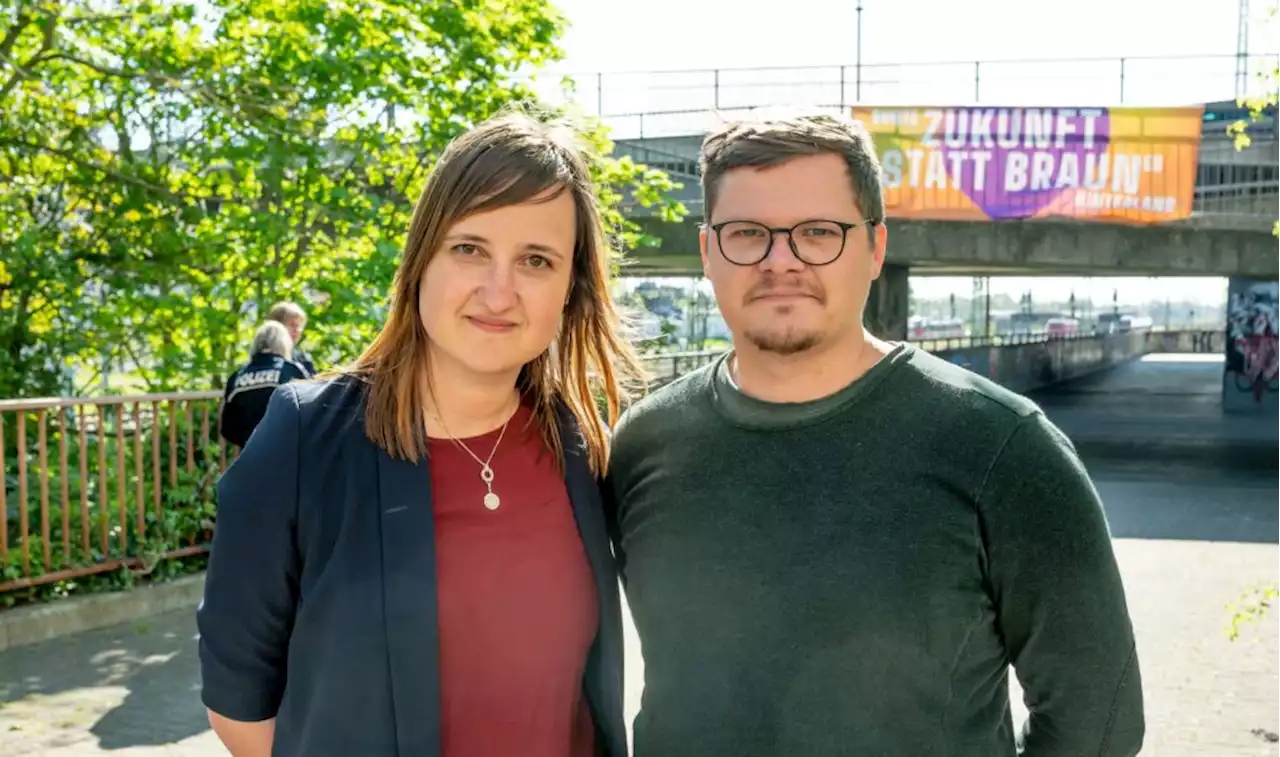 Lehrer der Hakenkreuz-Schule werfen Minister fehlende Unterstützung vor