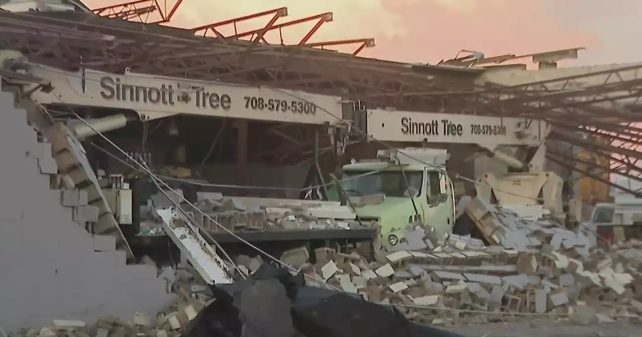 Storm causes damage, downs powerlines in southwest suburban Lyons, McCook