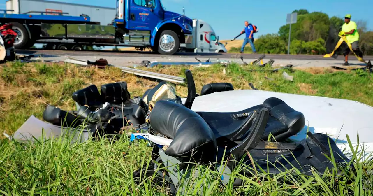 3 men killed in southern Illinois Greyhound bus crash identified