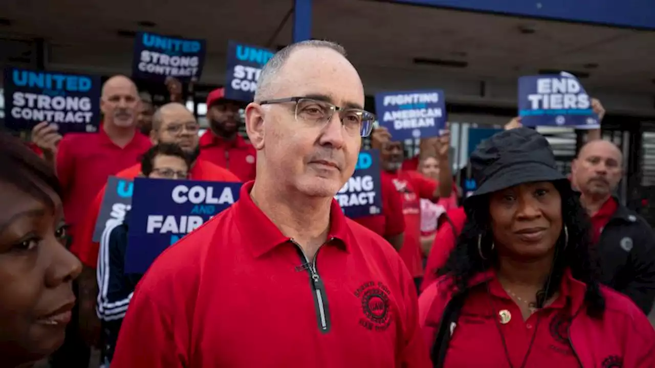 UAW head says it's prepared to strike against Big Three automakers as negotiations start Thursday | CNN Business