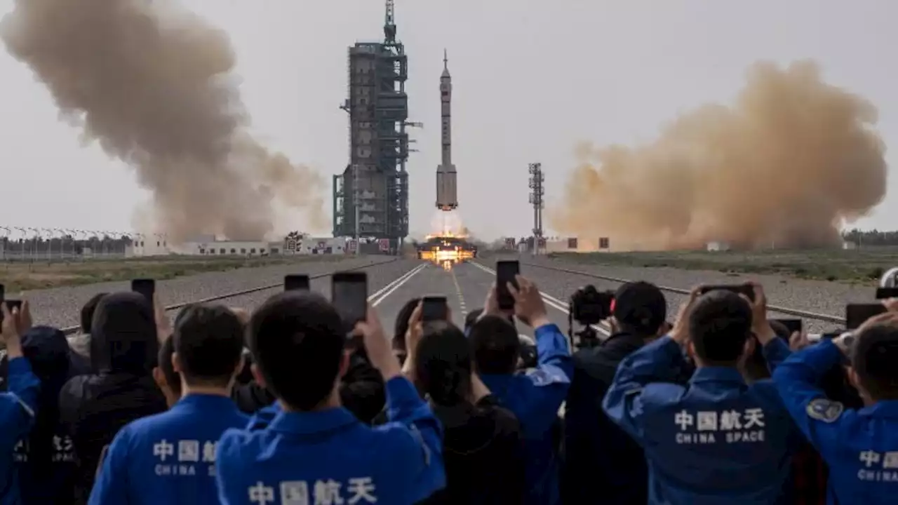 China revela cómo planea llevar astronautas a la Luna para 2030