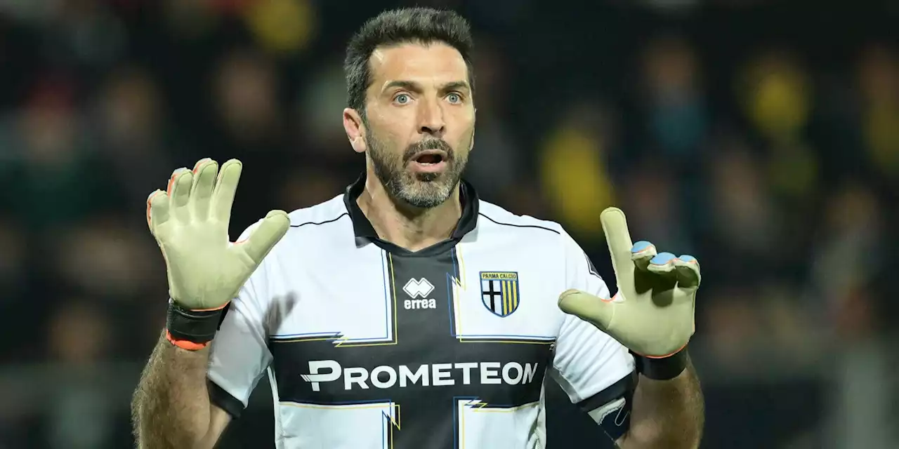 Buffon diviso tra il ritiro e l'Arabia