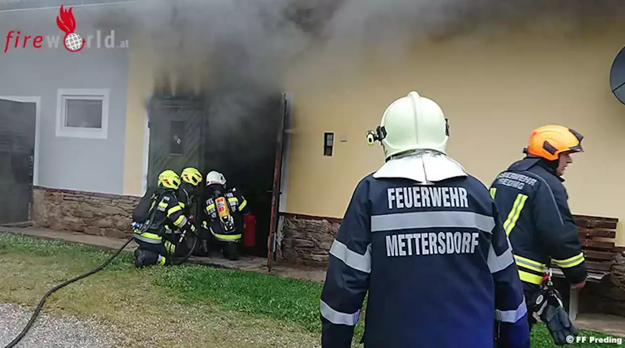 Stmk: Garagenbrand nach Biltzschlag - Bewohner kommen mit dem Schreck davon