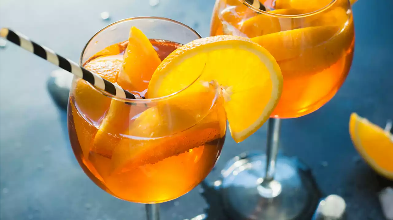 Lillet-Orangen-Spritz: Ist dieser Sommer-Aperitif der neue Aperol?