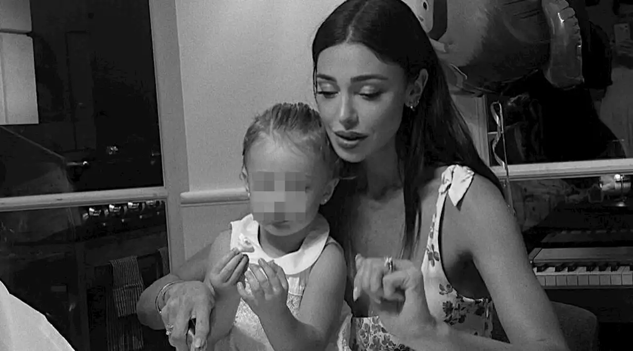 Belen Rodriguez festeggia una giornata speciale... ma Stefano De Martino dov'è?