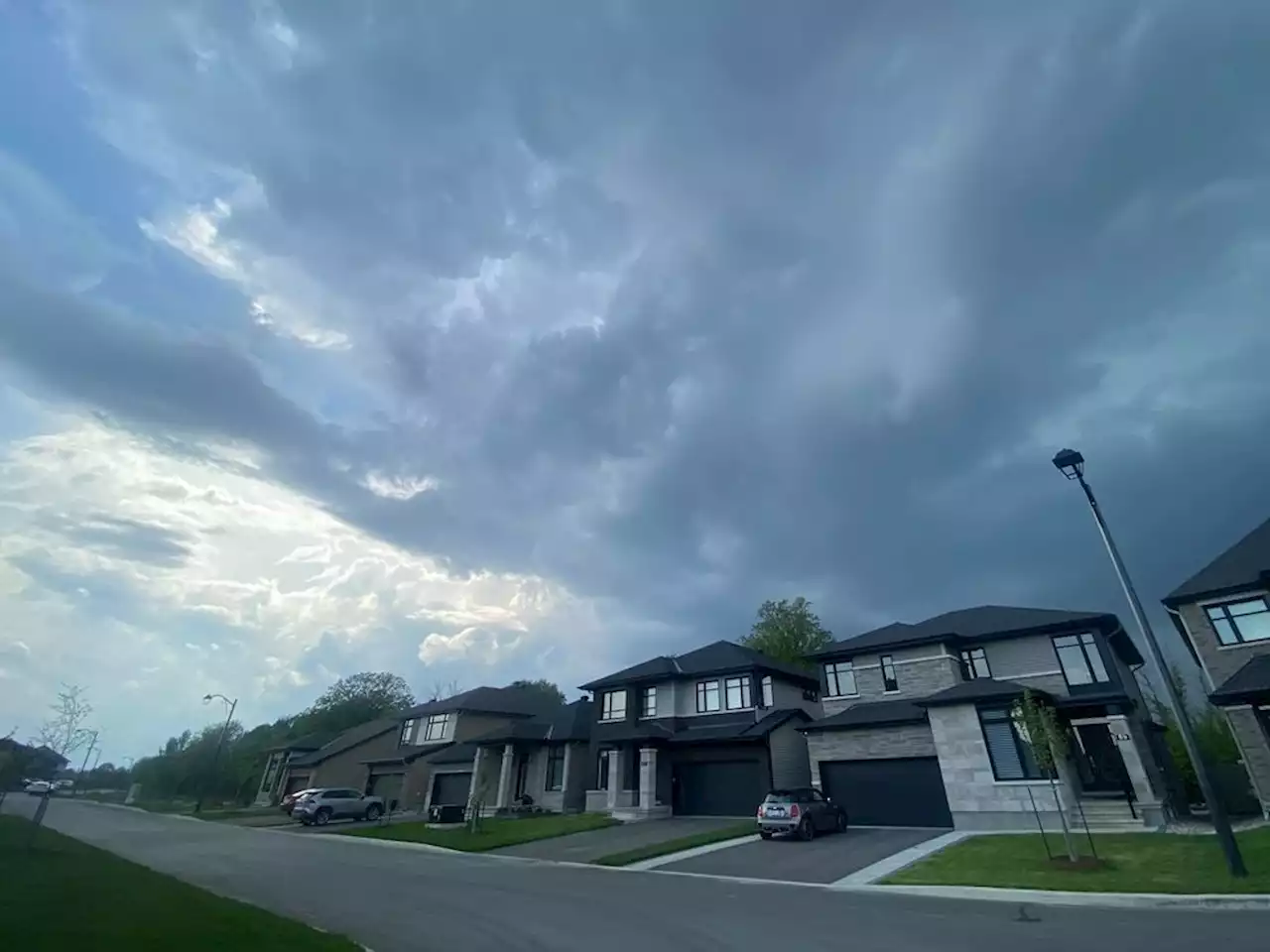 TORNADO WATCH: Capital region has been alerted to possibility of a tornado developing