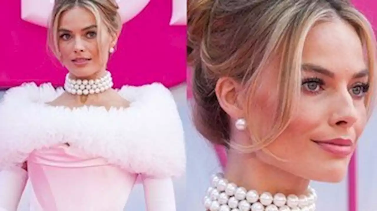 Margot Robbie rouba a cena com look inspirado em Barbie clássica dos anos 60 em estreia na Europa