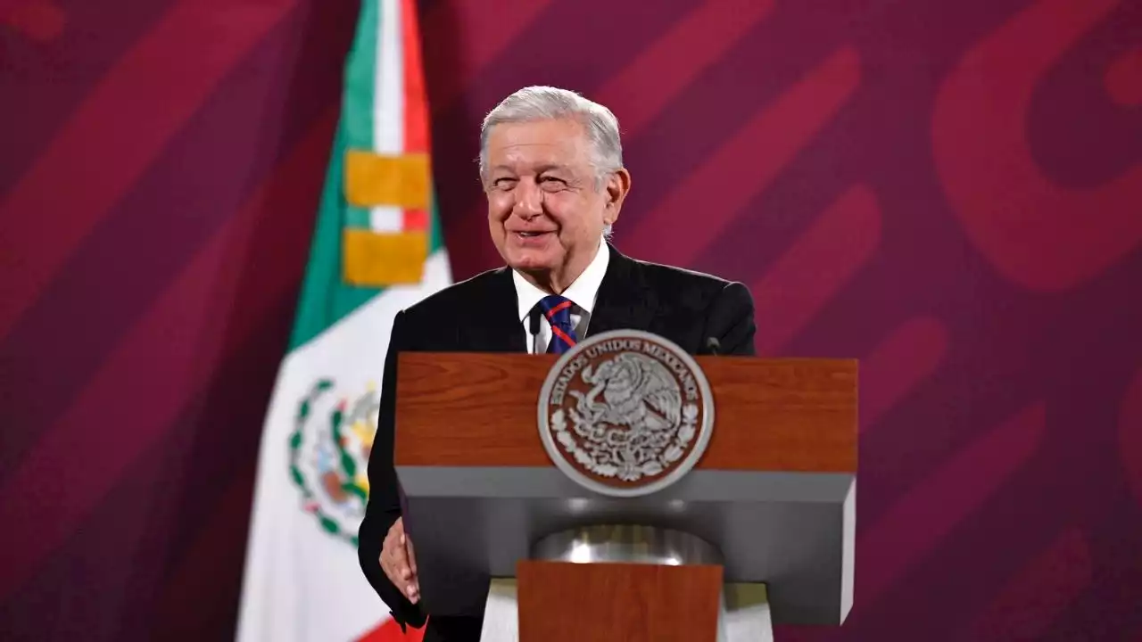 AMLO anuncia que empresa de Kansas construirá el tren México-Querétaro