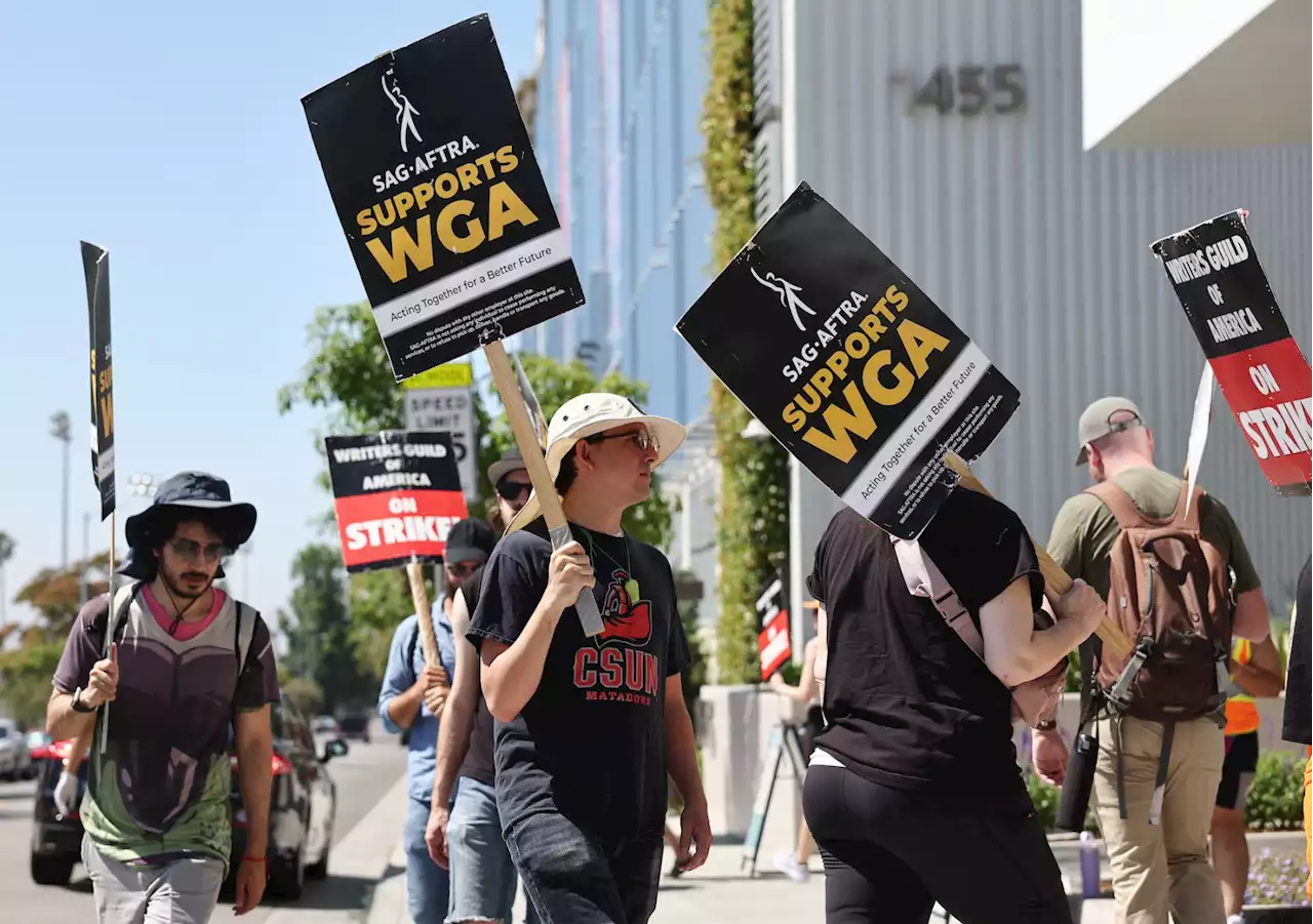 SAG-AFTRA Strike Looms as Contract Deadline Passes Without New Deal