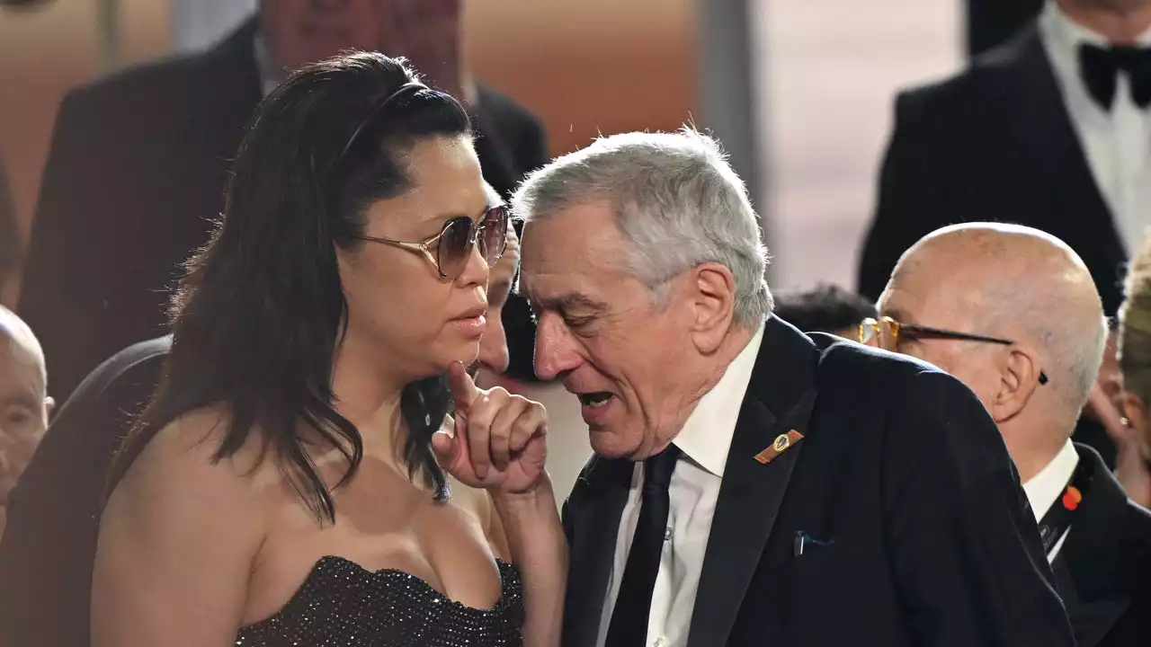 La compagne de Robert De Niro atteinte de la paralysie de Bell après son accouchement