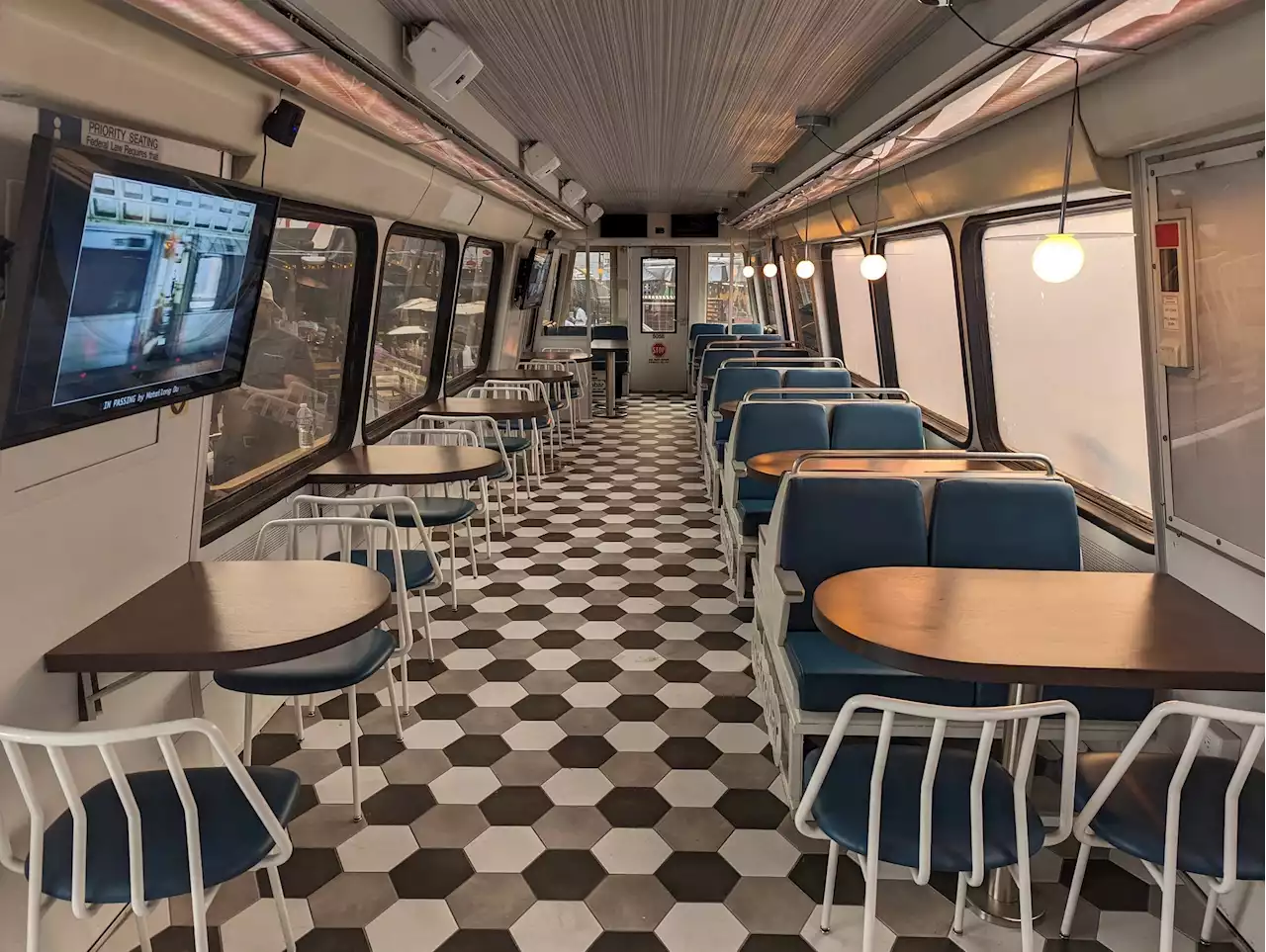 You Can Now Drink Inside a Metro Car