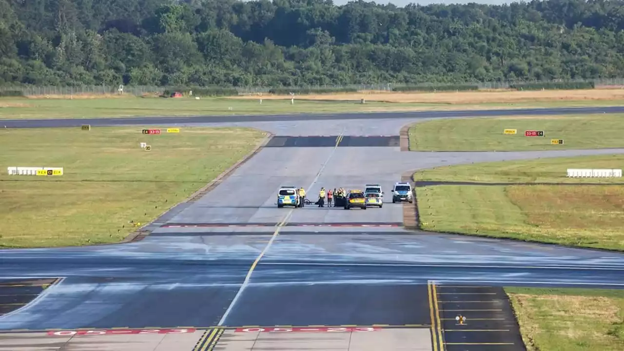 hamburger und düsseldorfer flughafen blockiert: flüge gestrichen